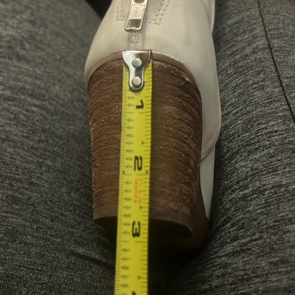 Heeled booties - Picture 7 of 7